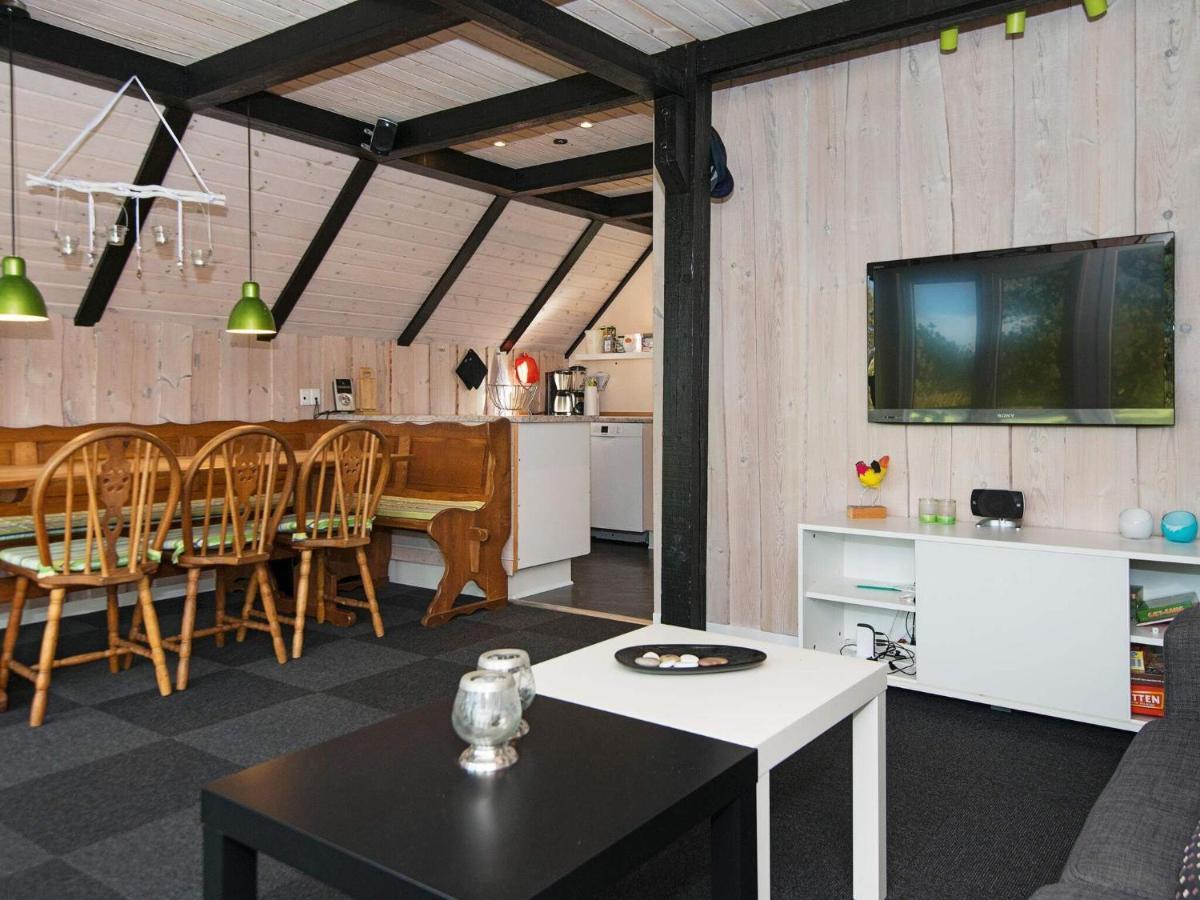 6 Person Holiday Home In R M Toftum  Extérieur photo