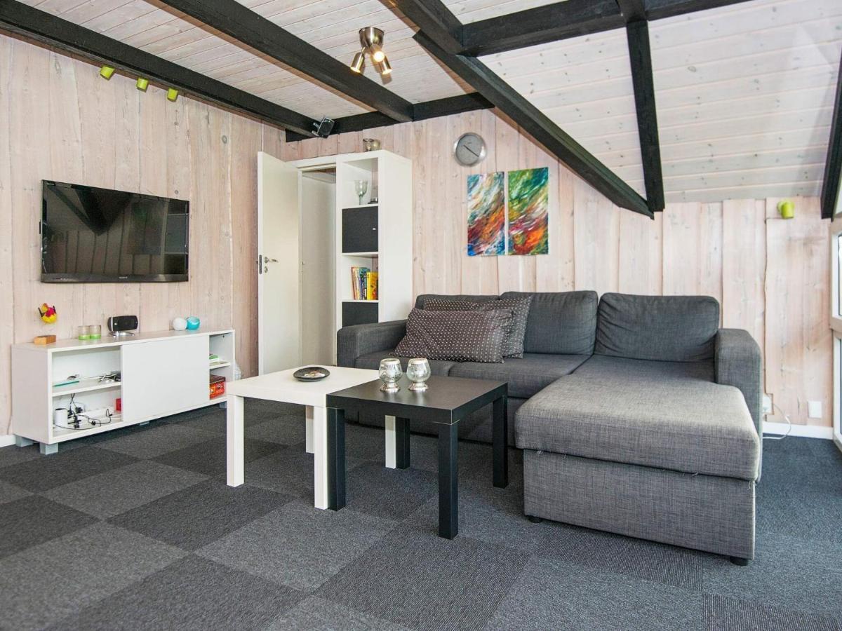 6 Person Holiday Home In R M Toftum  Extérieur photo